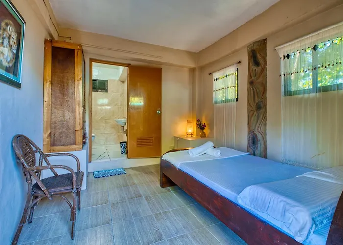 Hotel Pilar Pilapil Daanbantayan